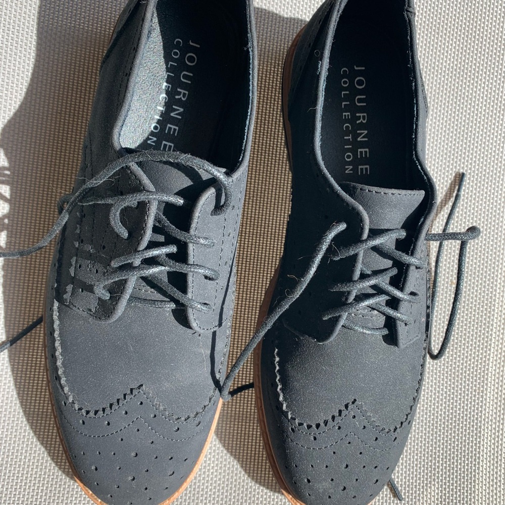 Journee Collection Black Oxford Shoes with Classic Brogue Detailing